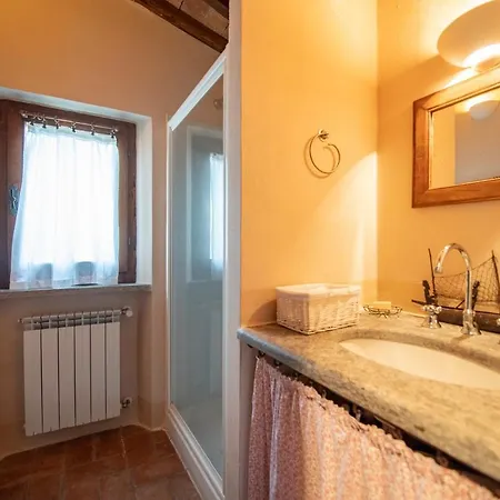 Villa Podere Torricelle 69b Gr, Seaview Infinity Pool, Jacuzzi, Sauna, Exclusive With 2 Bedrooms For 4 - If Total 5 Or 6 People There Is An Independent In Main With Private Ensuite Bathroom, Kitchenette And Garden Dining Area