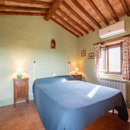 Villa Podere Torricelle 69b Gr, Seaview Infinity Pool, Jacuzzi, Sauna, Exclusive With 2 Bedrooms For 4 - If Total 5 Or 6 People There Is An Independent In Main With Private Ensuite Bathroom, Kitchenette And Garden Dining Area Pancole