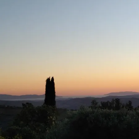 Villa Podere Torricelle 69b Gr, Seaview Infinity Pool, Jacuzzi, Sauna, Exclusive With 2 Bedrooms For 4 - If Total 5 Or 6 People There Is An Independent In Main With Private Ensuite Bathroom, Kitchenette And Garden Dining Area