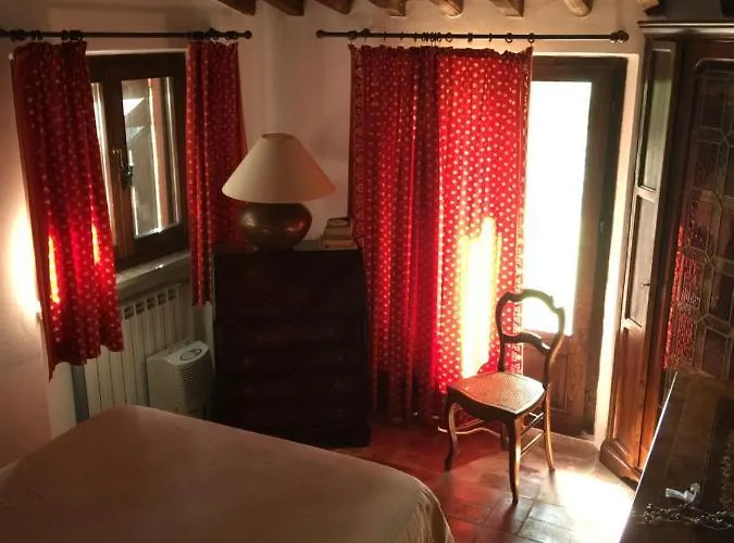Podere Torricelle 69b Gr, Seaview Infinity Pool, Jacuzzi, Sauna, Exclusive With 2 Bedrooms For 4 - If Total 5 Or 6 People There Is An Independent In Main With Private Ensuite Bathroom, Kitchenette And Garden Dining Area Pancole