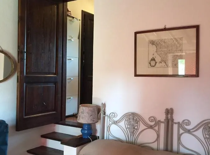 Podere Torricelle 69b Gr, Seaview Infinity Pool, Jacuzzi, Sauna, Exclusive With 2 Bedrooms For 4 - If Total 5 Or 6 People There Is An Independent In Main With Private Ensuite Bathroom, Kitchenette And Garden Dining Area Villa *