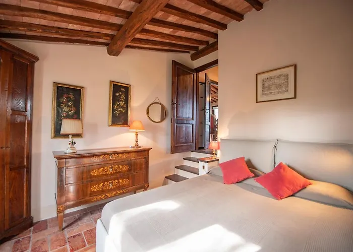 Podere Torricelle 69b Gr, Seaview Infinity Pool, Jacuzzi, Sauna, Exclusive With 2 Bedrooms For 4 - If Total 5 Or 6 People There Is An Independent In Main With Private Ensuite Bathroom, Kitchenette And Garden Dining Area