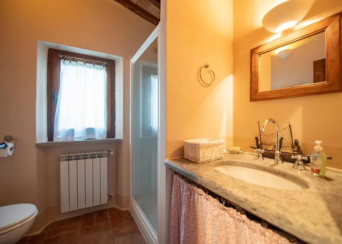 Villa Podere Torricelle 69b Gr, Seaview Infinity Pool, Jacuzzi, Sauna, Exclusive With 2 Bedrooms For 4 - If Total 5 Or 6 People There Is An Independent In Main With Private Ensuite Bathroom, Kitchenette And Garden Dining Area