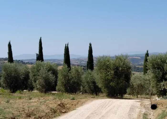 Podere Torricelle 69b Gr, Seaview Infinity Pool, Jacuzzi, Sauna, Exclusive With 2 Bedrooms For 4 - If Total 5 Or 6 People There Is An Independent In Main With Private Ensuite Bathroom, Kitchenette And Garden Dining Area * Pancole