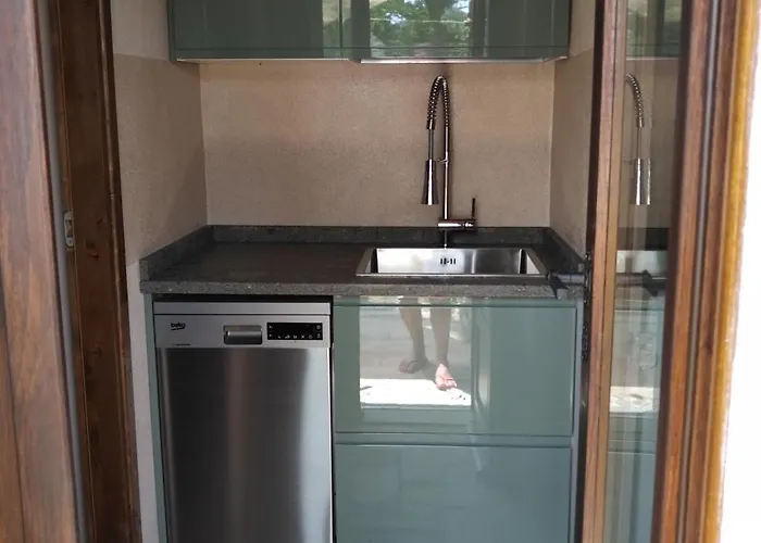 Podere Torricelle 69b Gr, Seaview Infinity Pool, Jacuzzi, Sauna, Exclusive With 2 Bedrooms For 4 - If Total 5 Or 6 People There Is An Independent In Main With Private Ensuite Bathroom, Kitchenette And Garden Dining Area Pancole